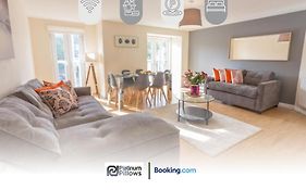 Modern Oxford 2 Bedroom Apartments, Families & Contractor Accommodation, Near John Radcliffe Hospital
